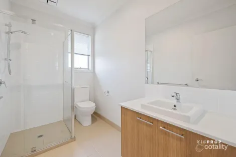Property photo of 26 Gillespie Avenue Werribee VIC 3030