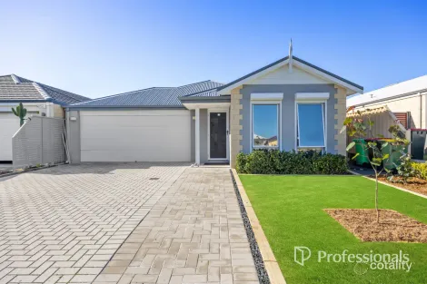 Property photo of 16 Unicup Way Dalyellup WA 6230