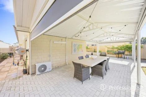 Property photo of 16 Unicup Way Dalyellup WA 6230
