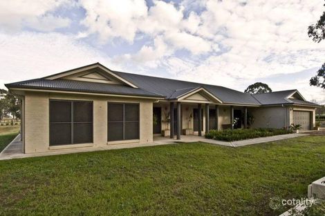 2 Stacy Cl, Wattle Ponds, NSW 2330