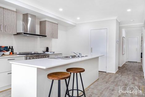 Property photo of 28 Berrima Crescent Wollert VIC 3750
