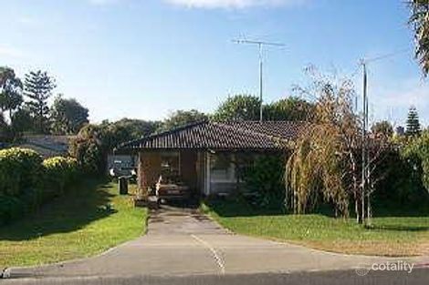 18 Fourth Ave, Shoalwater, WA 6169