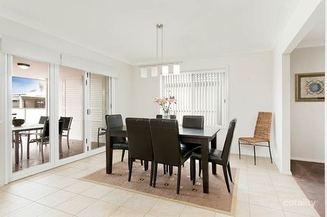 Property photo of 176 Osborne Parade Warilla NSW 2528