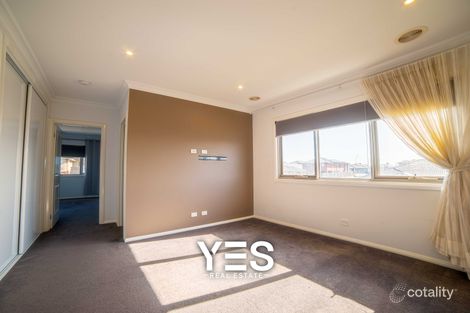 Property photo of 5 Landsdowne Avenue Clyde North VIC 3978