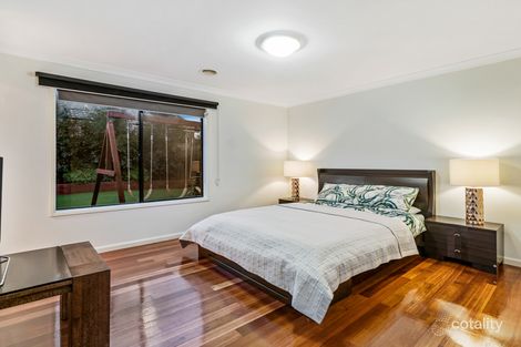 Property photo of 10 Lancely Green Caroline Springs VIC 3023