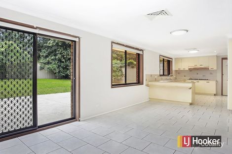 Property photo of 5 Canna Place St Andrews NSW 2566
