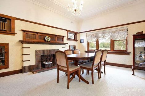 Property photo of 2 Beatty Crescent Ormond VIC 3204