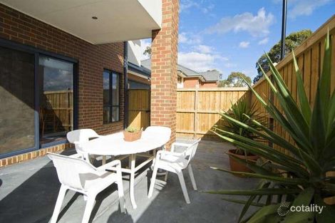 Property photo of 2 Kahans Place Bundoora VIC 3083