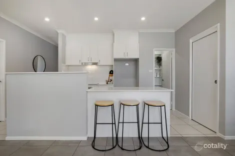 Property photo of 10/10 Helpmann Street Bonython ACT 2905