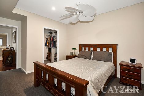 211g/86 Bay St, Port Melbourne, VIC 3207