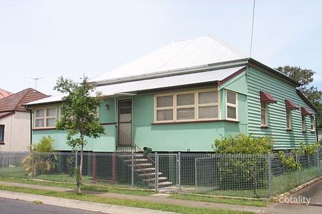 33 Second Ave, Sandgate, QLD 4017