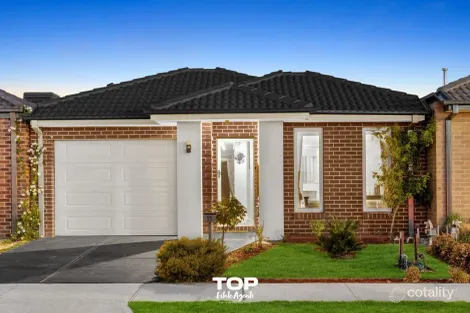 11 Orleana Way, Clyde North, VIC 3978