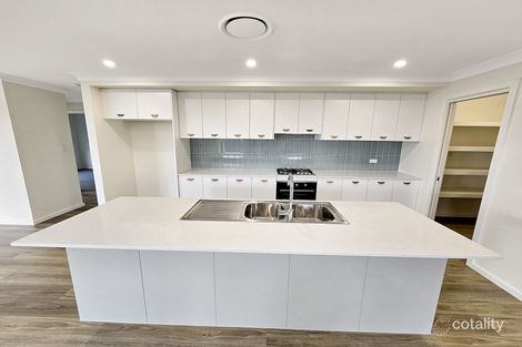 Property photo of 35 Knox Crescent Caerleon NSW 2850