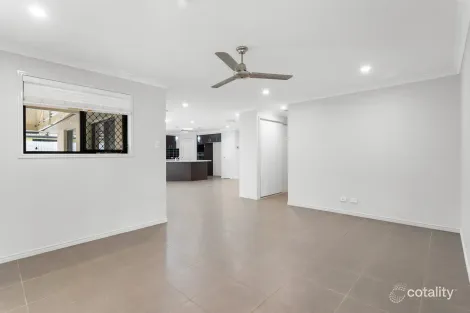 Property photo of 33 Tranquility Drive Rothwell QLD 4022