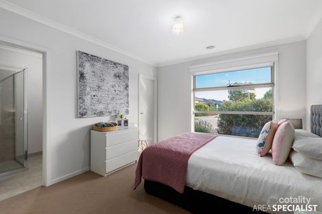 Property photo of 30 Morialta Circuit Werribee VIC 3030