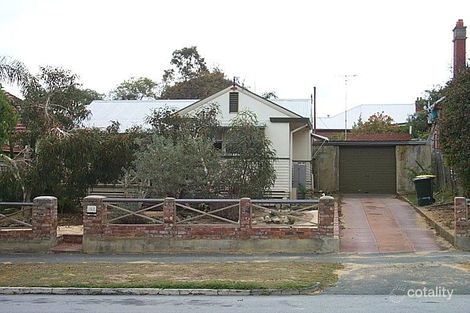 152 George St, East Fremantle, WA 6158