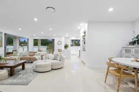 Property photo of 1 Mascala Parade Mermaid Waters QLD 4218