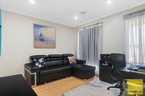 Property photo of 12 Avonmore Way Weir Views VIC 3338