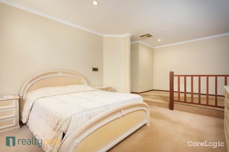 Property photo of 39 Paterson Gardens Winthrop WA 6150