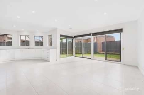 Property photo of 7/13 Fishburn Grove Harkness VIC 3337