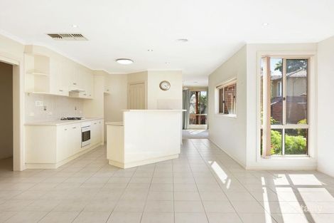 Property photo of 2/44 Edward Street Macleod VIC 3085