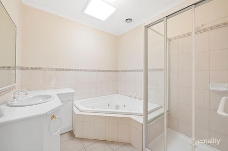 Property photo of 2/44 Edward Street Macleod VIC 3085