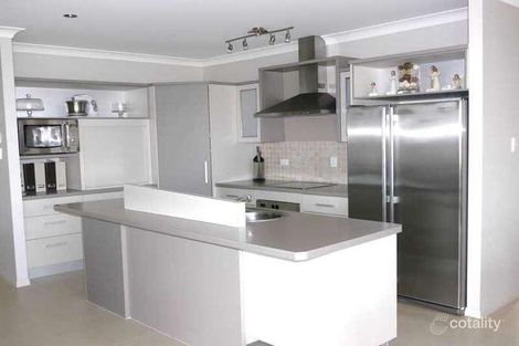 4 Freshwater Dr, Branyan, QLD 4670