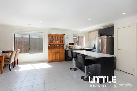 Property photo of 80 Fallingwater Drive Pakenham VIC 3810