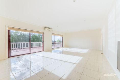 Property photo of 18 Grange Crescent Warragul VIC 3820