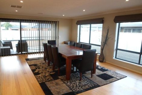 Property photo of 13 McConnachie Court Ascot VIC 3551