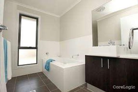 Property photo of 19 Broughton Place Queanbeyan NSW 2620