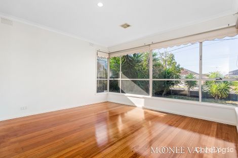 Property photo of 309 Milleara Road Avondale Heights VIC 3034