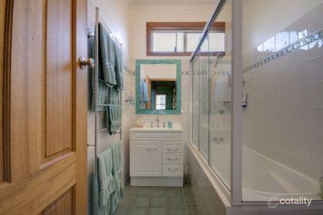 Property photo of 8A Dulling Street Waratah NSW 2298