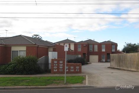 Property photo of 4/36A Robinsons Road Deer Park VIC 3023