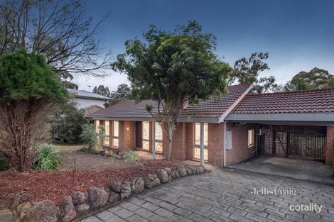 17 Dunbarton Dr, Eltham North, VIC 3095
