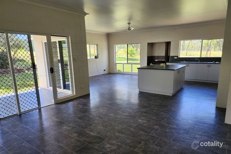 Property photo of 39 Woodleigh Road Millstream QLD 4888