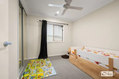 Property photo of 14 National Court West Wodonga VIC 3690