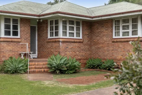 Property photo of 19 Norman Street South Toowoomba QLD 4350