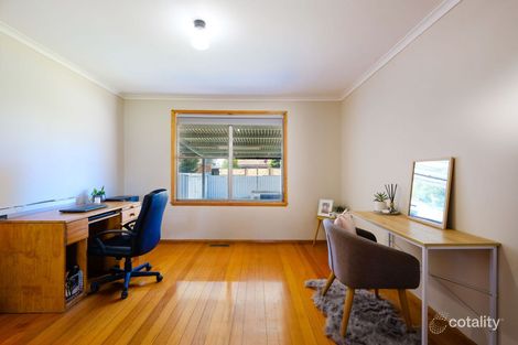 Property photo of 18 Wornes Drive Wodonga VIC 3690