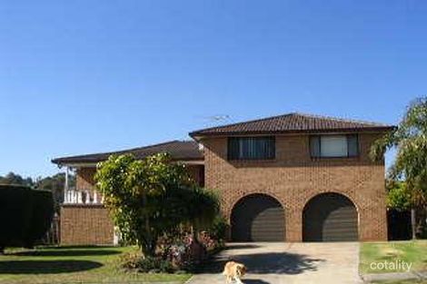 17 Fitzroy Cl, St Johns Park, NSW 2176