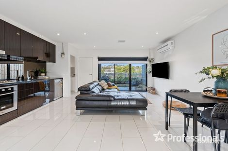 Property photo of 67 Belsay Chase Chirnside Park VIC 3116