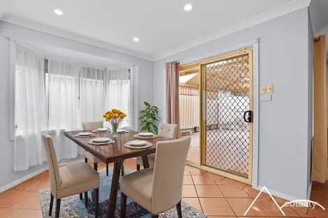 Property photo of 6 Brown Place Mount Annan NSW 2567