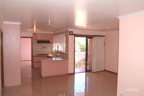 Property photo of 2 Tench Court Mill Park VIC 3082