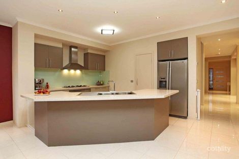 Property photo of 35 Grovedale Circuit Cairnlea VIC 3023