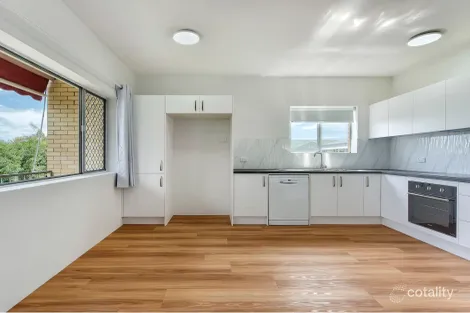 Property photo of 3/277 Cavendish Road Coorparoo QLD 4151