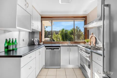Property photo of 13 Shell Place Dapto NSW 2530