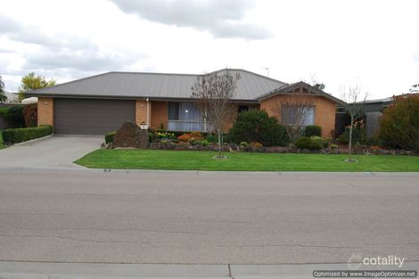 5 Gatehouse Dr, Eastwood, VIC 3875