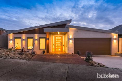 21 Exmoor Cl, Highton, VIC 3216