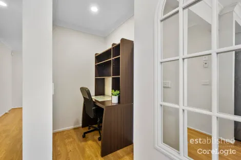 Property photo of 15 Manna Way Point Cook VIC 3030