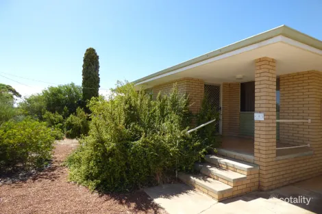 Property photo of 4 Jackson Way Merredin WA 6415